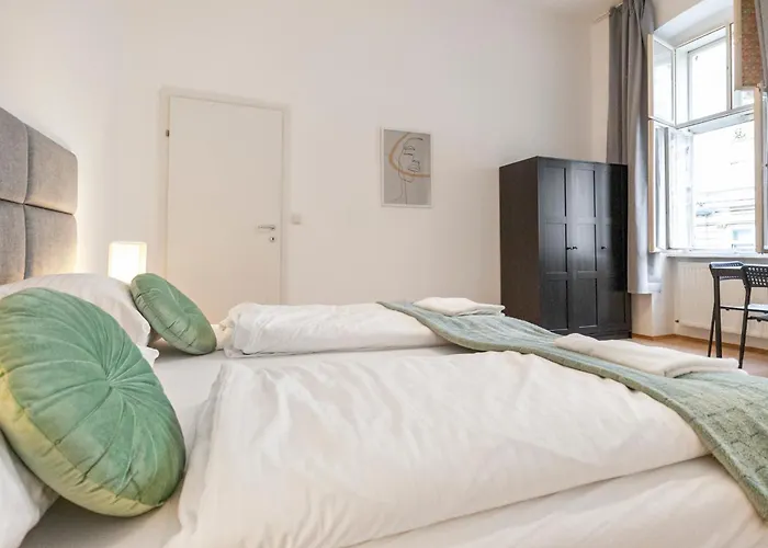 Amazing 2br Shared Only 7 Min To Wiener Stadthalle Apartament *