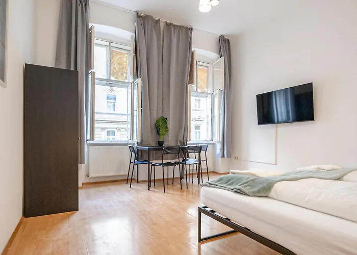 Apartament Amazing 2br Shared Only 7 Min To Wiener Stadthalle Wiedeń