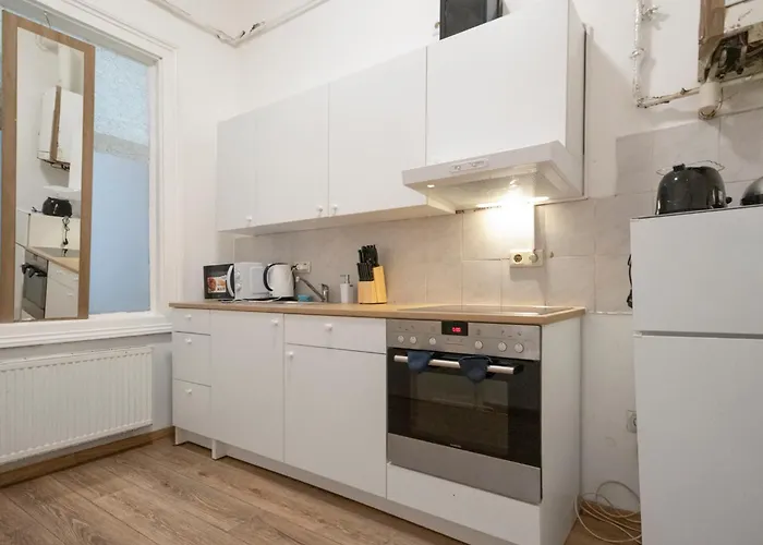 Amazing 2br Shared Only 7 Min To Wiener Stadthalle