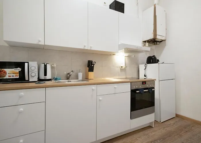 Amazing 2br Shared Only 7 Min To Wiener Stadthalle *